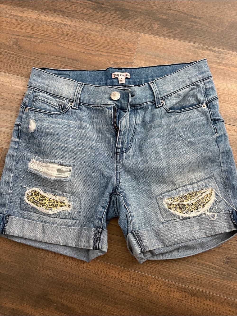 Juicy Couture Light Blue Distressed Denim Shorts with Sequin rhinestone sz 4